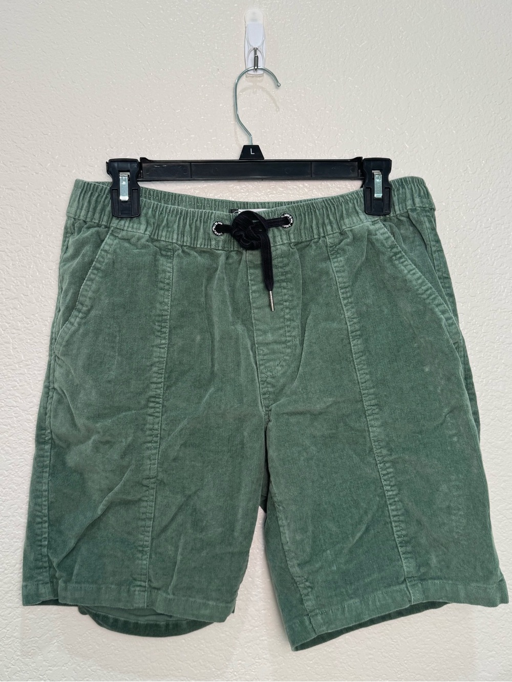 Ezekiel Mens Green Corduroy Drawstring Shorts 98 Cotton Stretch Surf Skate